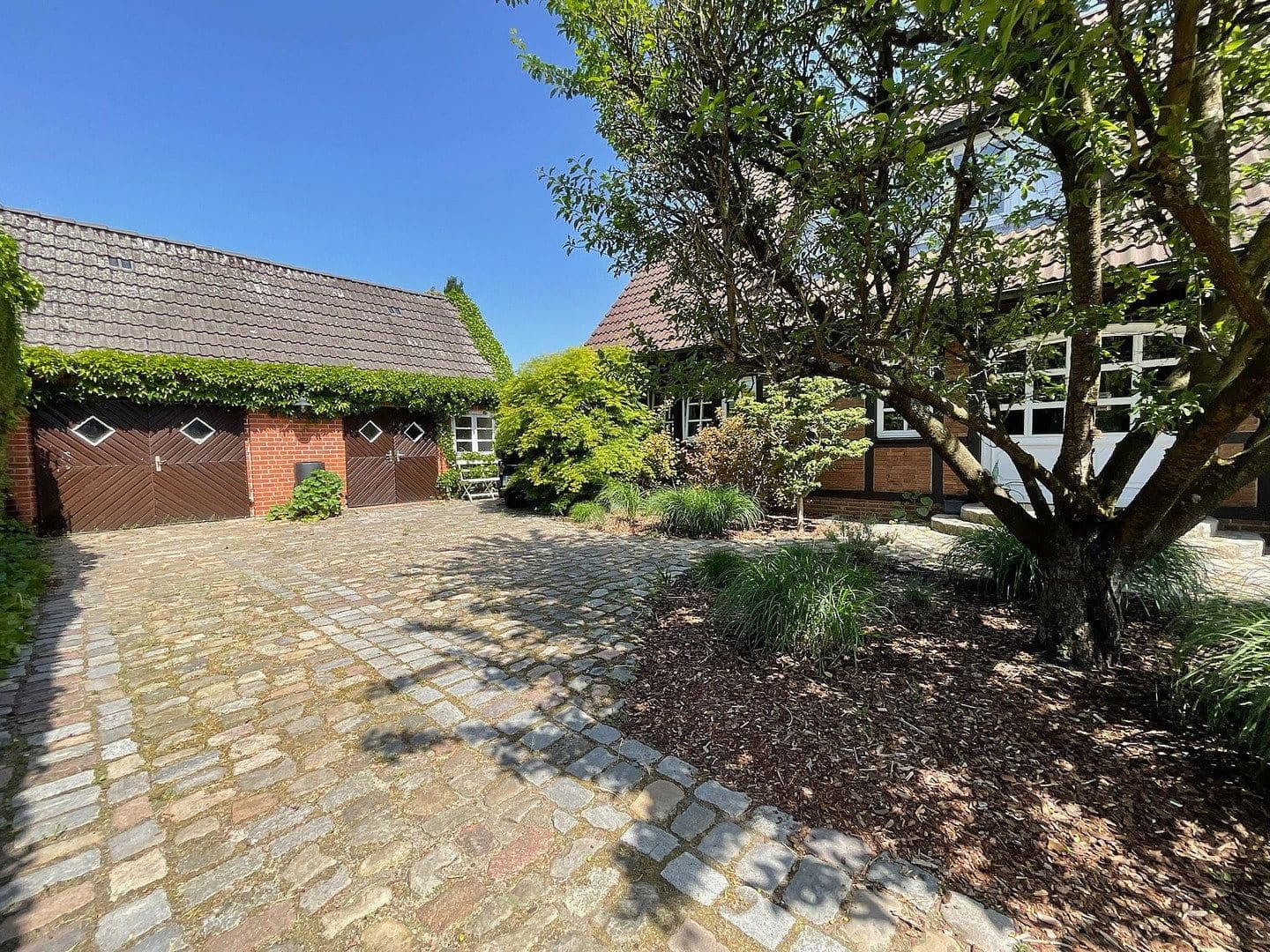 Predaj domu 140 m², pozemek 800 m², Norderstedt, Šlezvicko-Holštajnsko Predaj domu 140 m², pozemek 800 m², Norderstedt, Šlezvicko-Holštajnsko