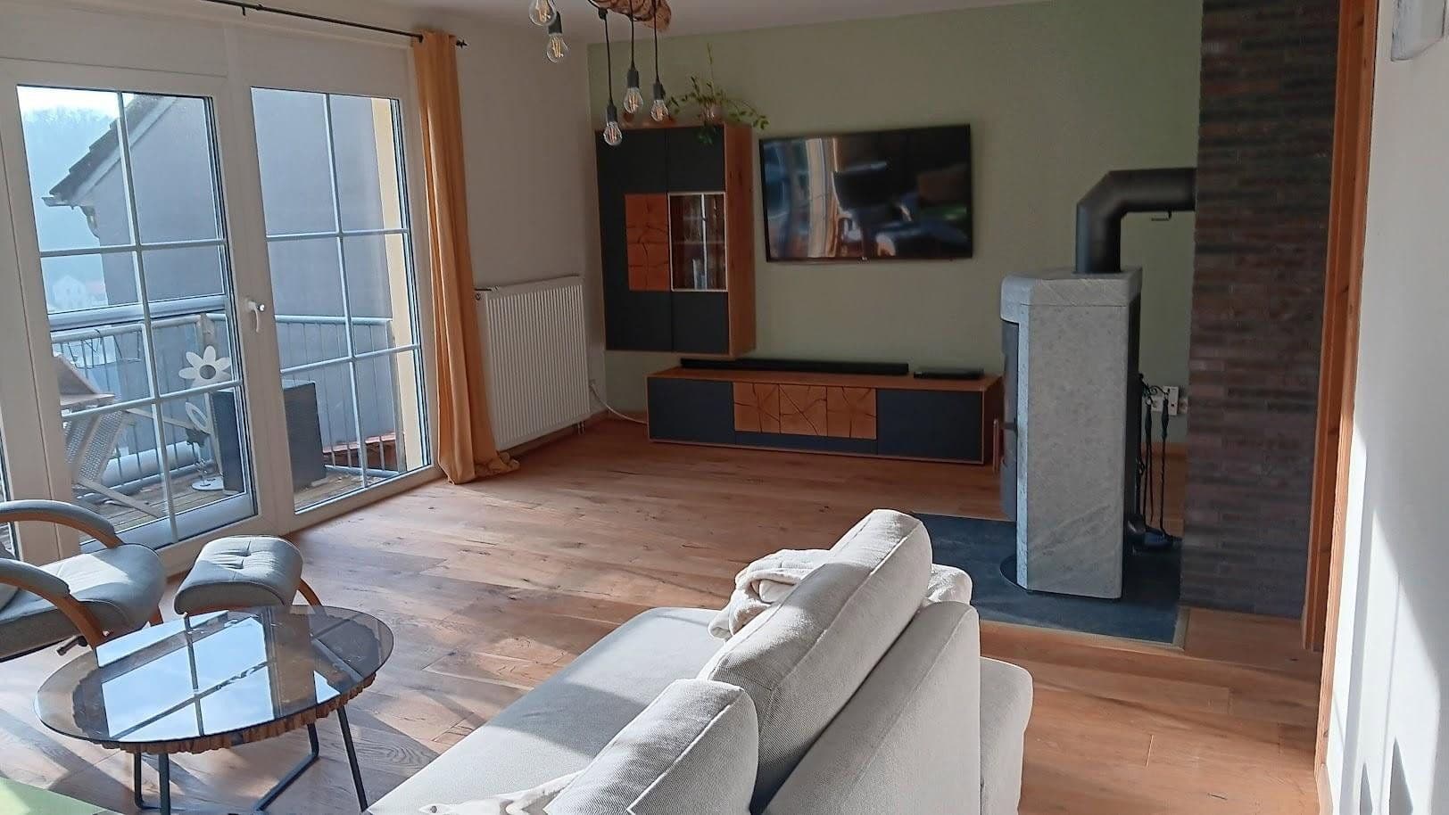 Predaj domu 158 m², pozemek 970 m², Kämpfelbach, Bádensko-Wurttembersko Predaj domu 158 m², pozemek 970 m², Kämpfelbach, Bádensko-Wurttembersko