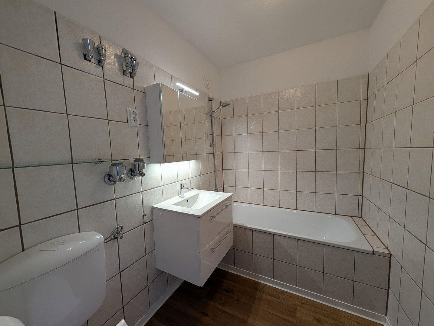 Predaj bytu 1-izbový 44 m², Bonn, Severné Porýnie - Westfálsko Predaj bytu 1-izbový 44 m², Bonn, Severné Porýnie - Westfálsko