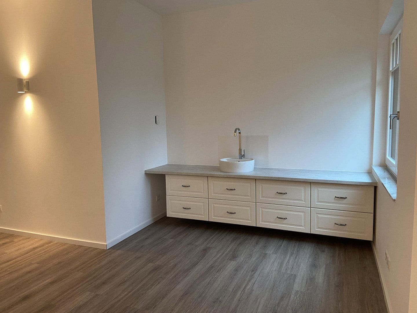 Prenájom kancelárie 23 m², Strandstraße 136, Timmendorfer Strand, Šlezvicko-Holštajnsko Prenájom kancelárie 23 m², Strandstraße 136, Timmendorfer Strand, Šlezvicko-Holštajnsko
