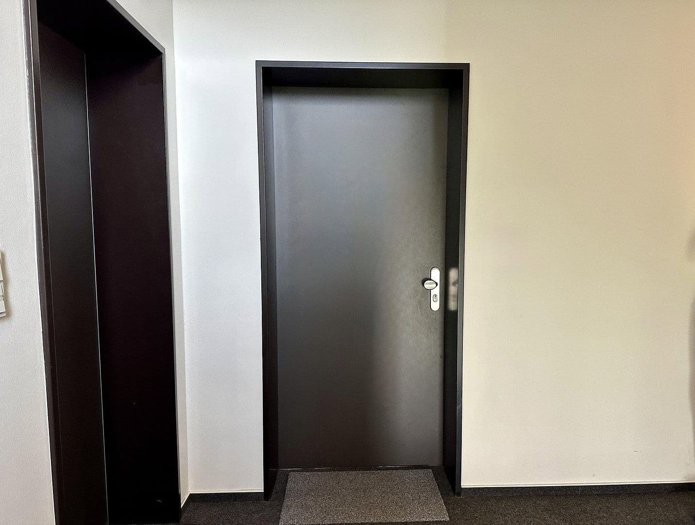 Predaj bytu 2-izbový 62 m², Jürgen-Töpfer-Straße 111, Hamburg, Hamburg Predaj bytu 2-izbový 62 m², Jürgen-Töpfer-Straße 111, Hamburg, Hamburg