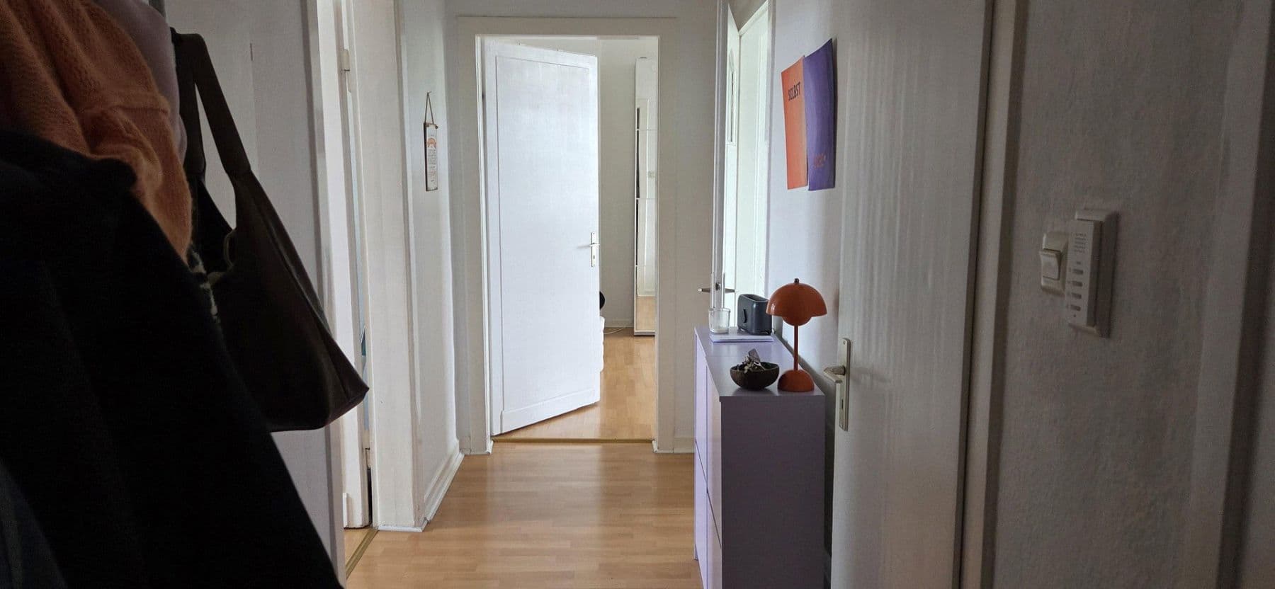 Prenájom bytu 2-izbový 80 m², Bahnstraße 6, Solingen, Severné Porýnie - Westfálsko Prenájom bytu 2-izbový 80 m², Bahnstraße 6, Solingen, Severné Porýnie - Westfálsko