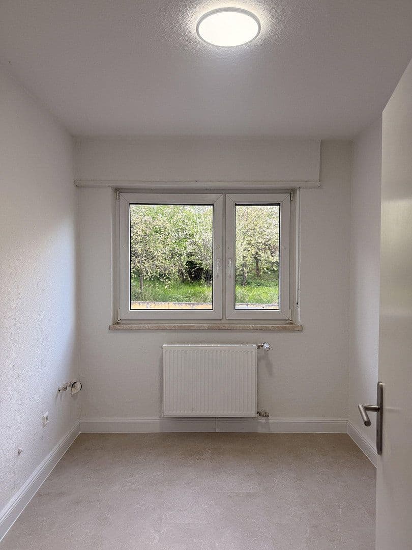 Prenájom bytu 3-izbový 65 m², Annweiler am Trifels, Porýnie-Falcko Prenájom bytu 3-izbový 65 m², Annweiler am Trifels, Porýnie-Falcko