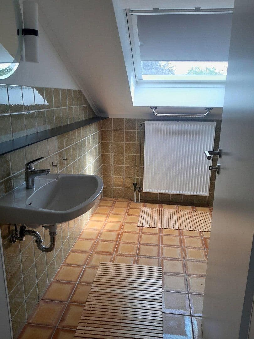 Prenájom bytu 1-izbový 41 m², Aachen, Severné Porýnie - Westfálsko Prenájom bytu 1-izbový 41 m², Aachen, Severné Porýnie - Westfálsko