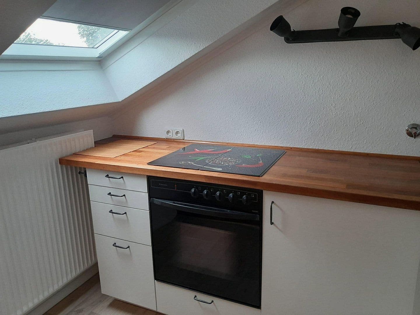 Prenájom bytu 1-izbový 41 m², Aachen, Severné Porýnie - Westfálsko Prenájom bytu 1-izbový 41 m², Aachen, Severné Porýnie - Westfálsko
