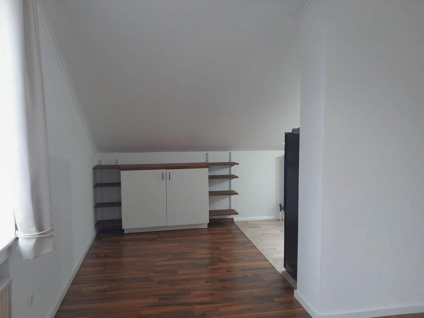 Prenájom bytu 1-izbový 41 m², Aachen, Severné Porýnie - Westfálsko Prenájom bytu 1-izbový 41 m², Aachen, Severné Porýnie - Westfálsko