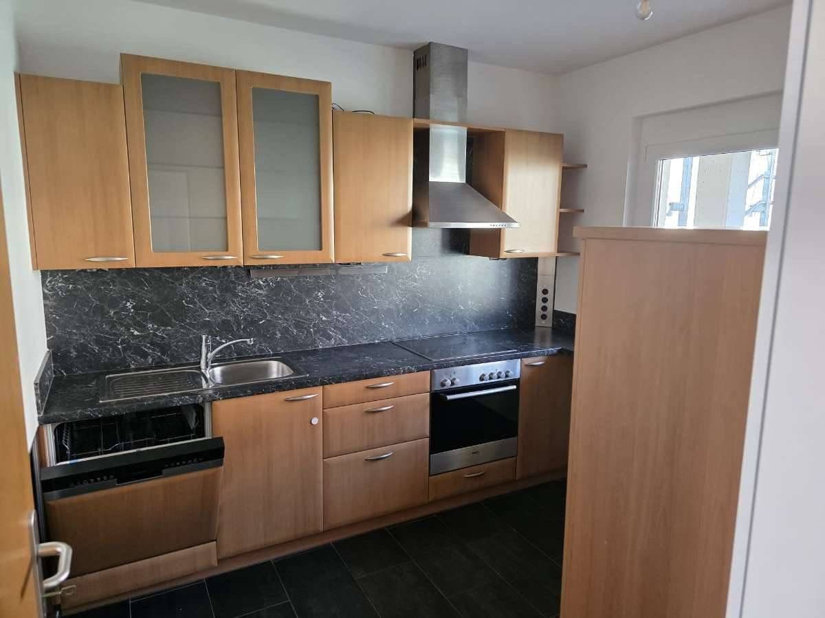 Prenájom bytu 2-izbový 72 m², Schwechat, Dolné Rakúsko Prenájom bytu 2-izbový 72 m², Schwechat, Dolné Rakúsko