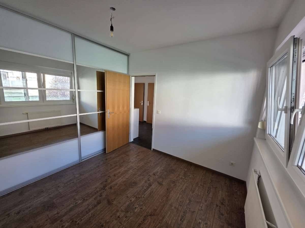 Prenájom bytu 2-izbový 72 m², Schwechat, Dolné Rakúsko Prenájom bytu 2-izbový 72 m², Schwechat, Dolné Rakúsko