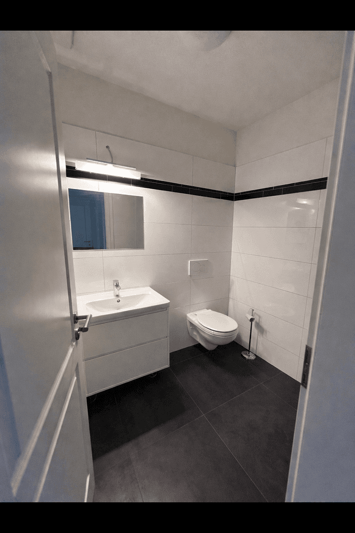 Prenájom bytu 3-izbový 63 m², Bonn, Severné Porýnie - Westfálsko Prenájom bytu 3-izbový 63 m², Bonn, Severné Porýnie - Westfálsko