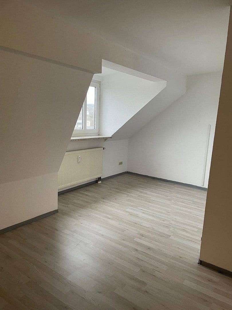 Prenájom bytu 3-izbový 77 m², Plavno, Sasko Prenájom bytu 3-izbový 77 m², Plavno, Sasko