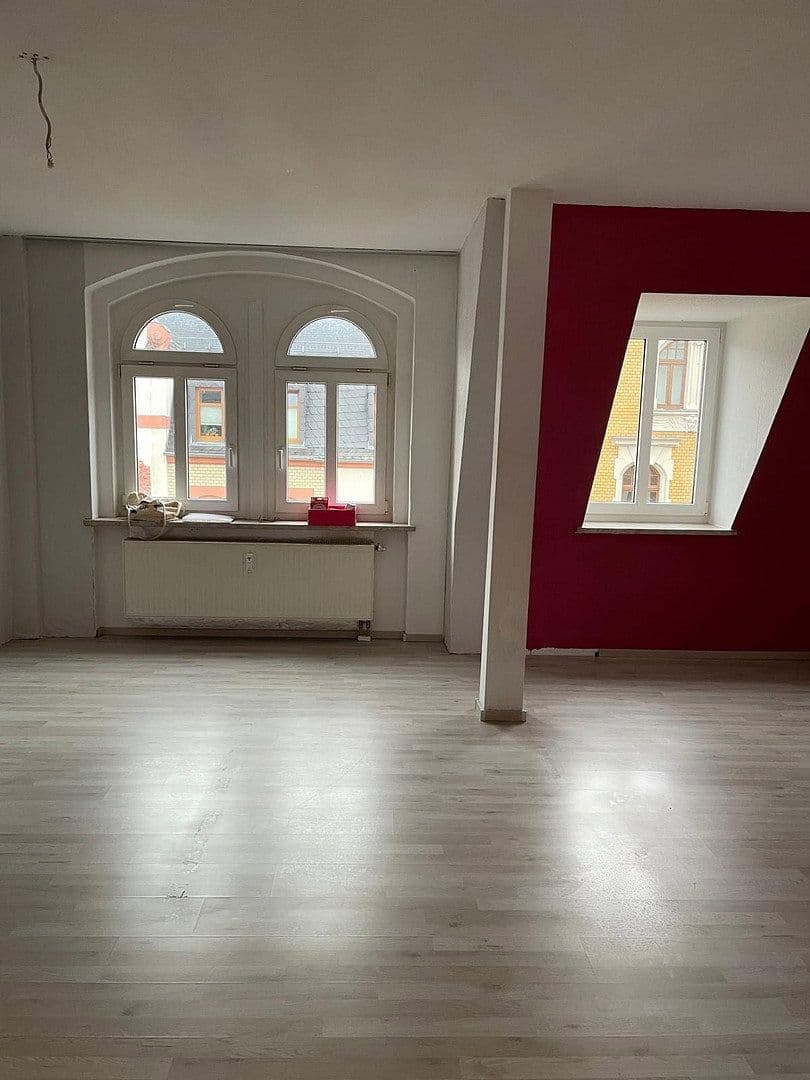 Prenájom bytu 3-izbový 77 m², Plavno, Sasko Prenájom bytu 3-izbový 77 m², Plavno, Sasko