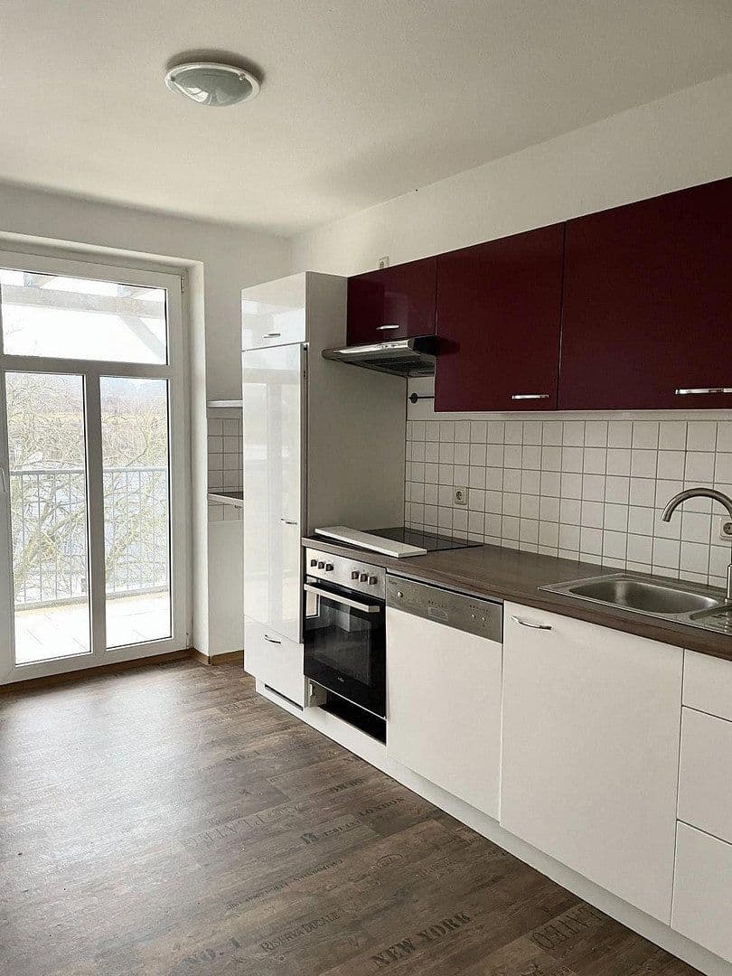 Prenájom bytu 3-izbový 77 m², Plavno, Sasko Prenájom bytu 3-izbový 77 m², Plavno, Sasko
