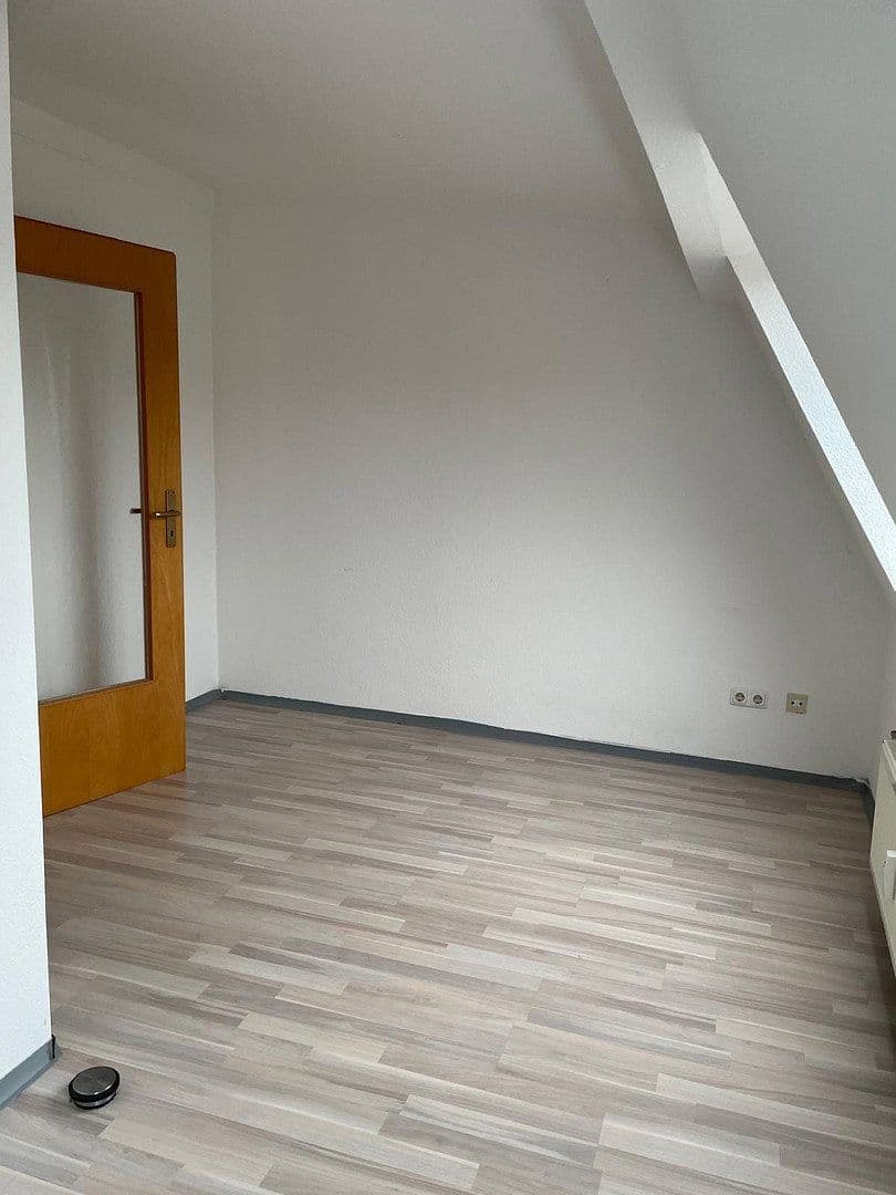 Prenájom bytu 3-izbový 77 m², Plavno, Sasko Prenájom bytu 3-izbový 77 m², Plavno, Sasko
