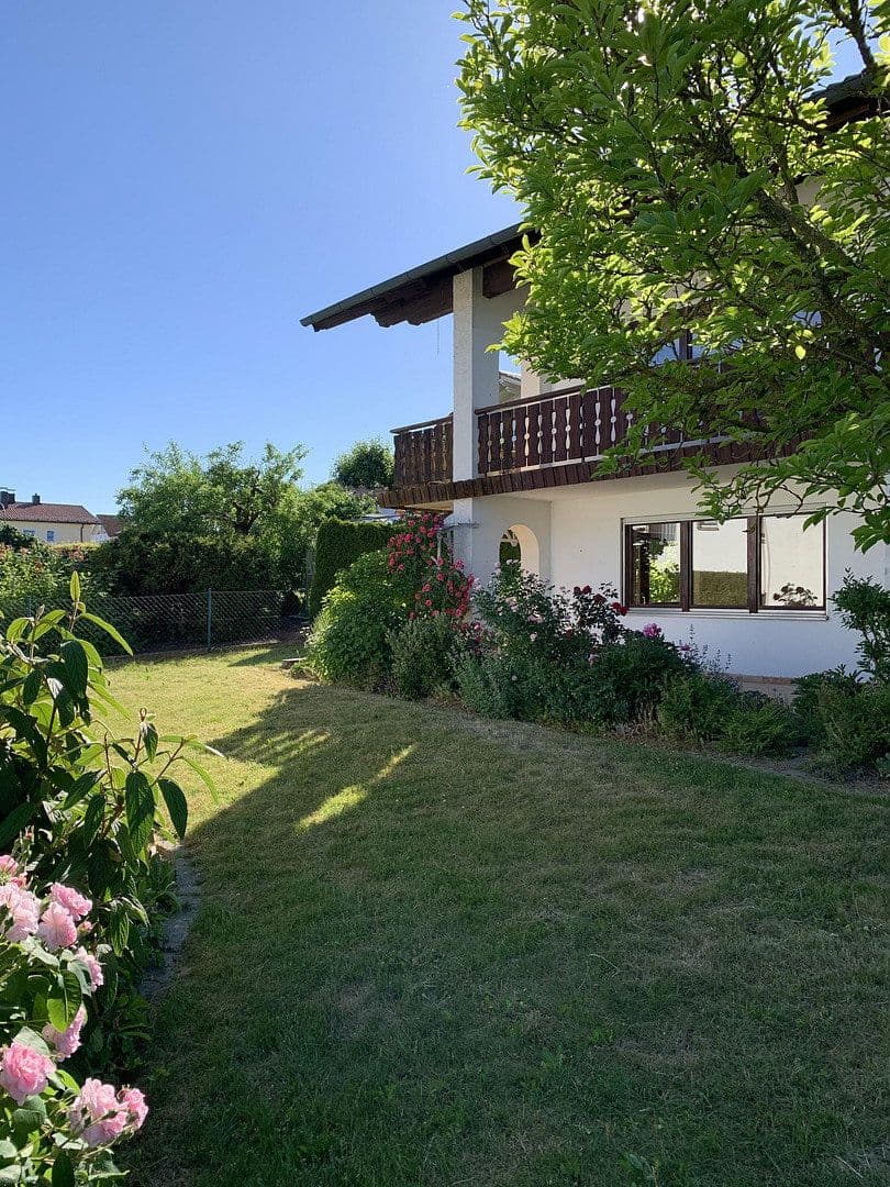 Predaj domu 210 m², pozemek 906 m², Bad Birnbach, Bavorsko Predaj domu 210 m², pozemek 906 m², Bad Birnbach, Bavorsko
