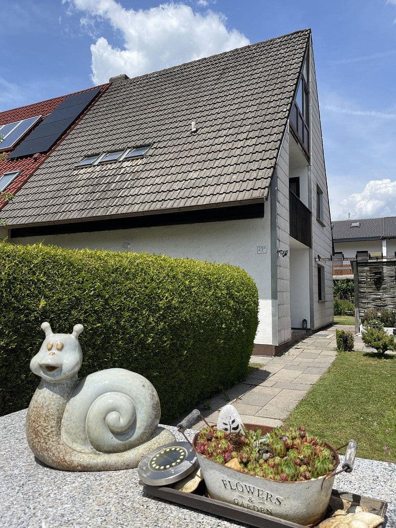 Predaj domu 104 m², pozemek 397 m², Griegweg 23a, Geretsried, Bavorsko Predaj domu 104 m², pozemek 397 m², Griegweg 23a, Geretsried, Bavorsko