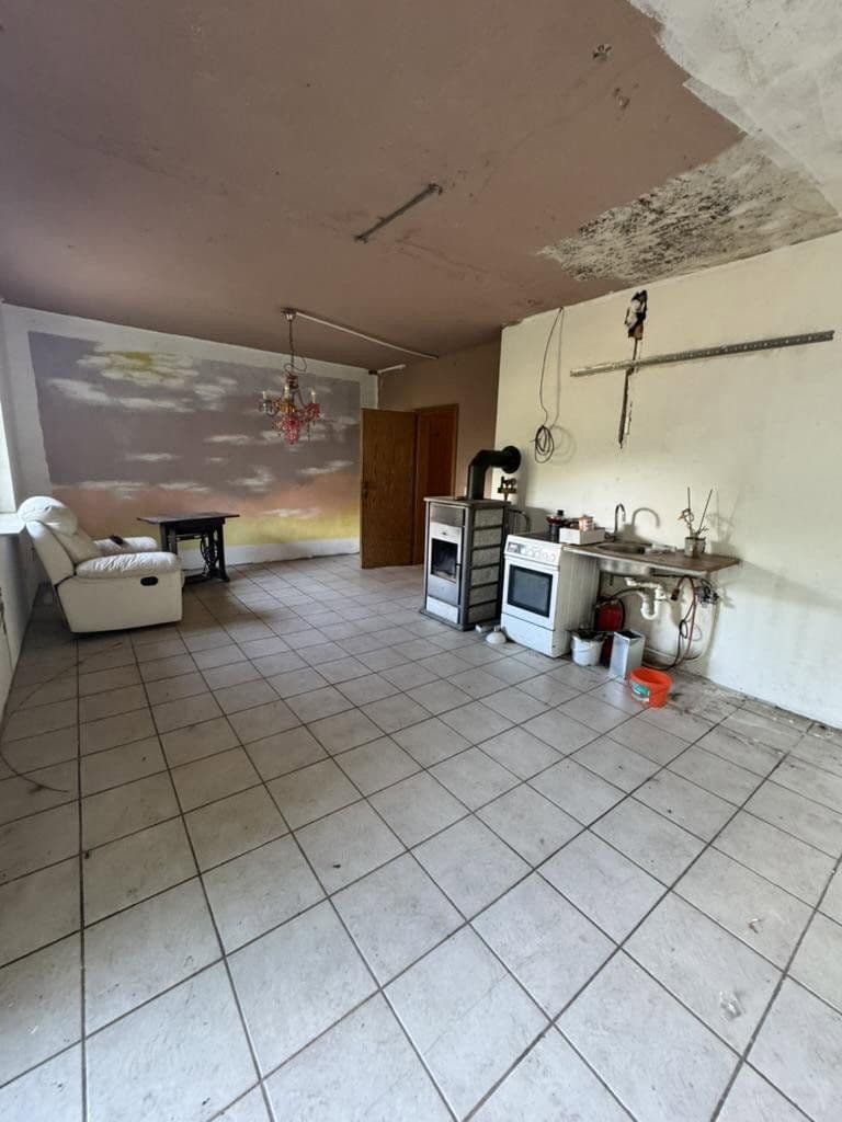 Predaj domu 120 m², pozemek 4.500 m², Königendorferstr. 85, Dessau-Rosslau, Sasko-Anhaltsko Predaj domu 120 m², pozemek 4.500 m², Königendorferstr. 85, Dessau-Rosslau, Sasko-Anhaltsko