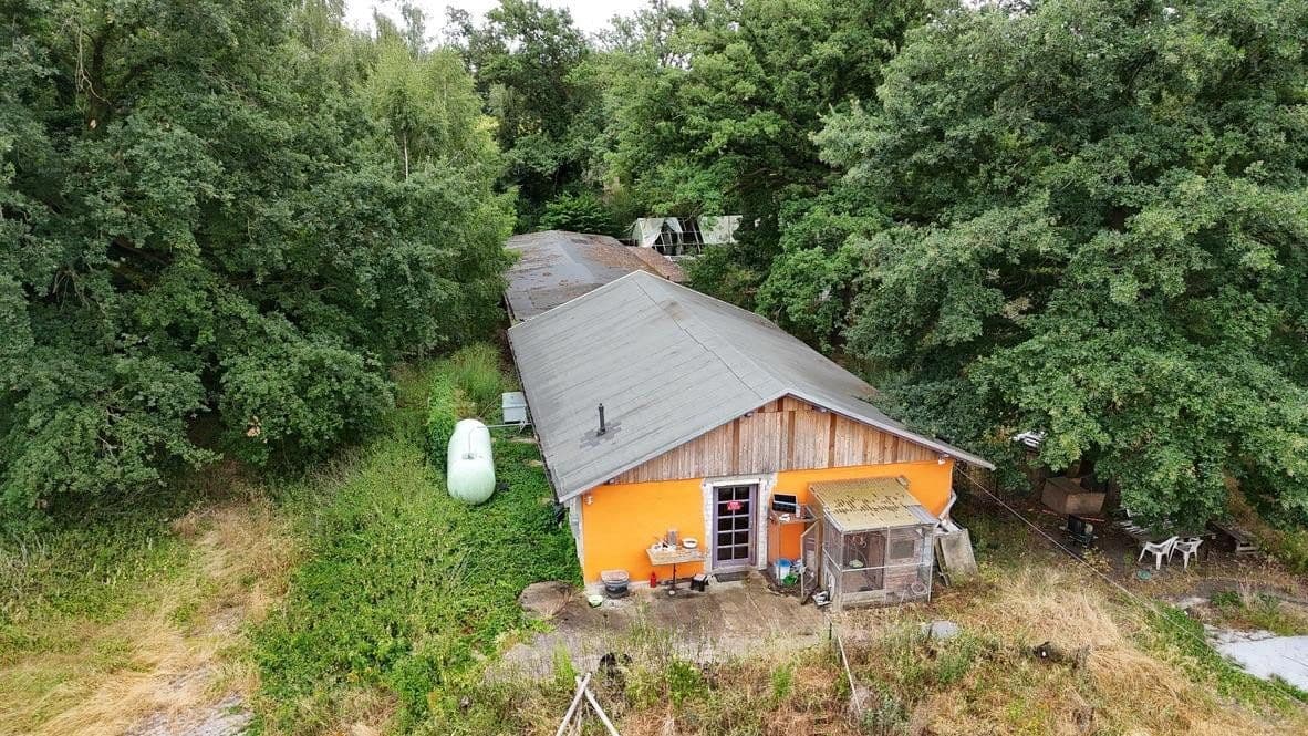 Predaj domu 120 m², pozemek 4.500 m², Königendorferstr. 85, Dessau-Rosslau, Sasko-Anhaltsko Predaj domu 120 m², pozemek 4.500 m², Königendorferstr. 85, Dessau-Rosslau, Sasko-Anhaltsko