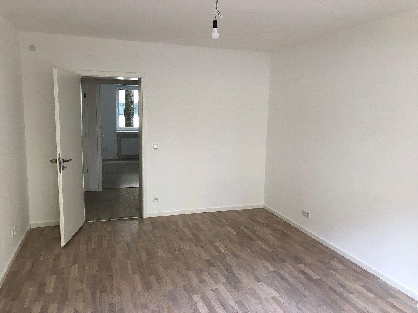 Predaj bytu 3-izbový 80 m², Prinzregentenstr. 154, München, Bavorsko Predaj bytu 3-izbový 80 m², Prinzregentenstr. 154, München, Bavorsko