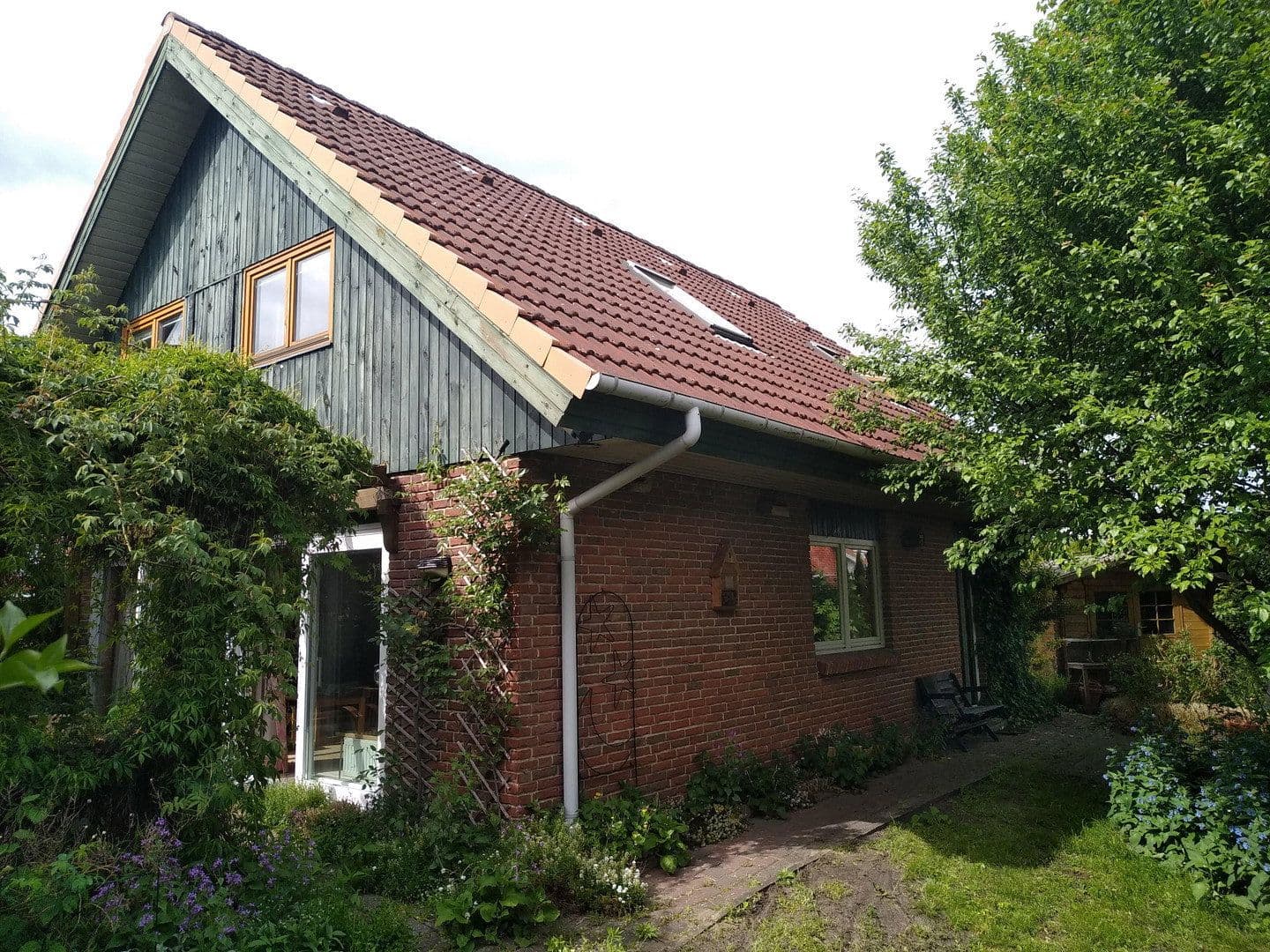 Predaj domu 115 m², pozemek 652 m², Neu Wulmstorf, Dolné Sasko Predaj domu 115 m², pozemek 652 m², Neu Wulmstorf, Dolné Sasko