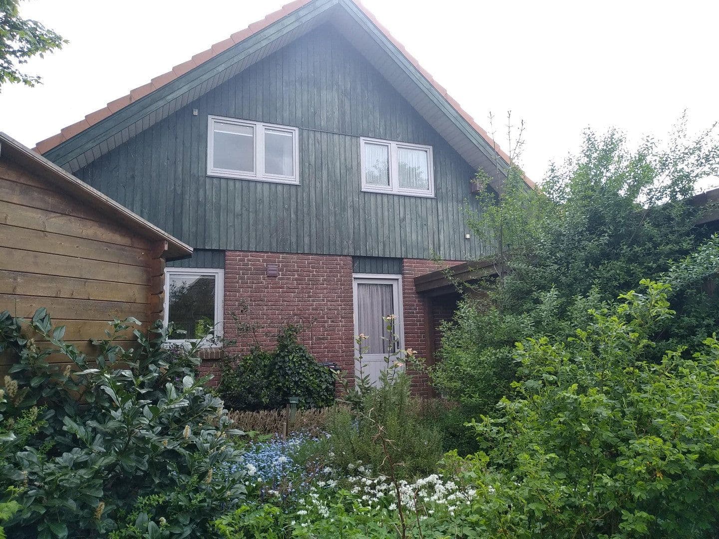 Predaj domu 115 m², pozemek 652 m², Neu Wulmstorf, Dolné Sasko Predaj domu 115 m², pozemek 652 m², Neu Wulmstorf, Dolné Sasko