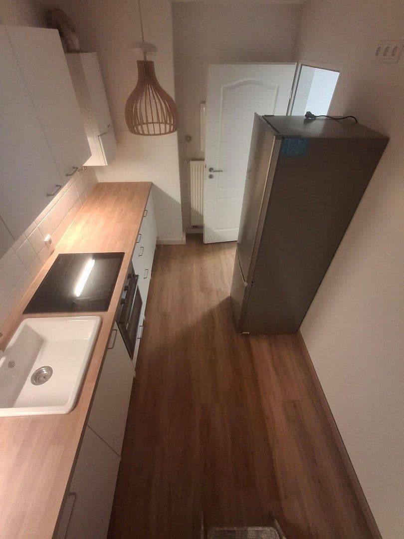 Prenájom bytu 15 m², Rollnerstraße 40, Nürnberg, Bavorsko Prenájom bytu 15 m², Rollnerstraße 40, Nürnberg, Bavorsko