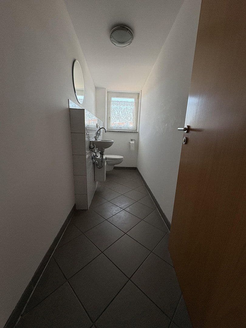 Prenájom kancelárie 300 m², Marktoberdorf, Bavorsko Prenájom kancelárie 300 m², Marktoberdorf, Bavorsko