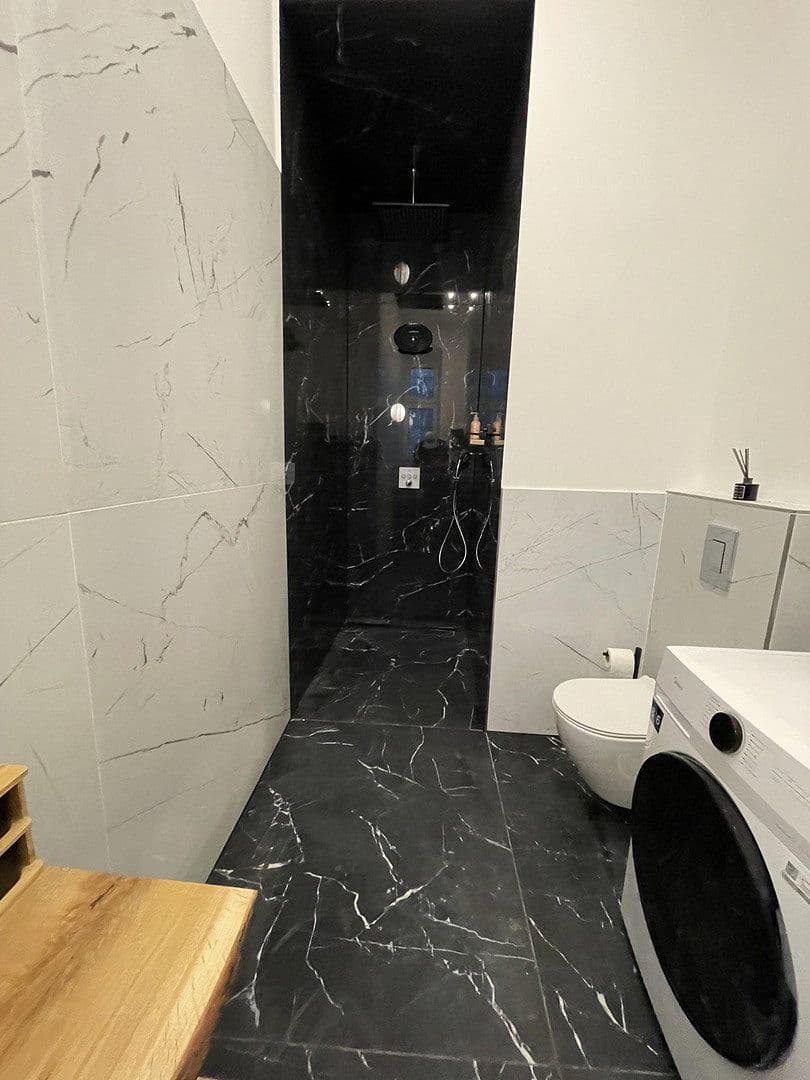 Prenájom bytu 2-izbový 45 m², Berlin, Berlín Prenájom bytu 2-izbový 45 m², Berlin, Berlín