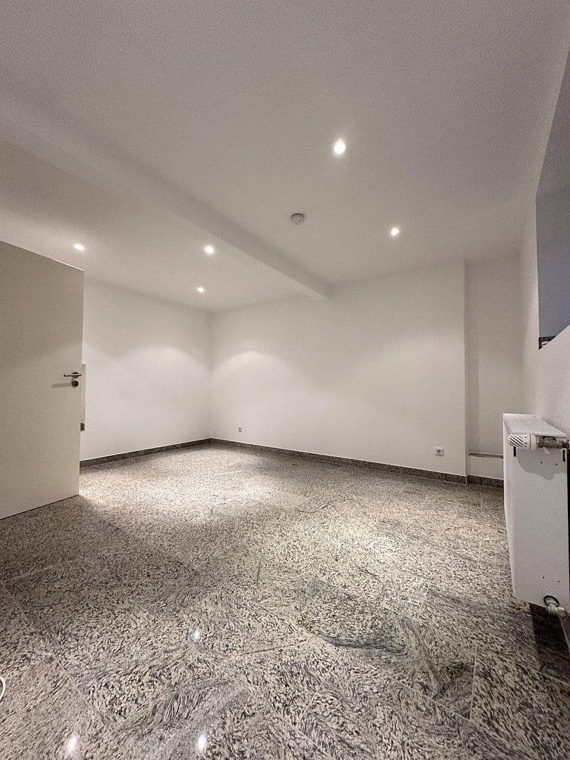 Prenájom domu 100 m², pozemek 600 m², Wetter (Ruhr), Severné Porýnie - Westfálsko Prenájom domu 100 m², pozemek 600 m², Wetter (Ruhr), Severné Porýnie - Westfálsko