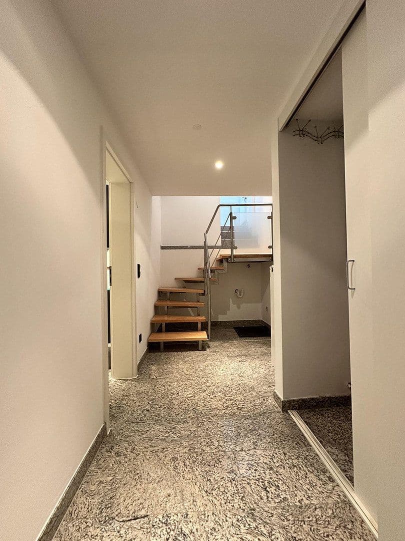 Prenájom domu 100 m², pozemek 600 m², Wetter (Ruhr), Severné Porýnie - Westfálsko Prenájom domu 100 m², pozemek 600 m², Wetter (Ruhr), Severné Porýnie - Westfálsko