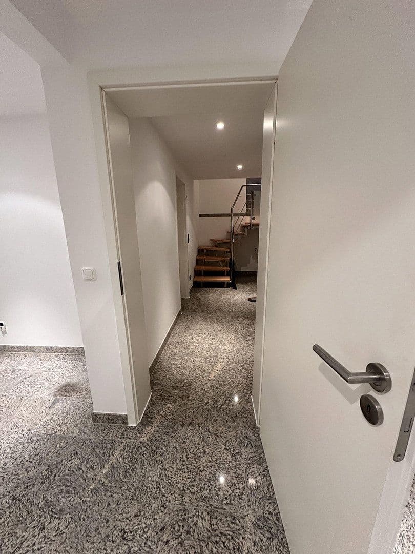 Prenájom domu 100 m², pozemek 600 m², Wetter (Ruhr), Severné Porýnie - Westfálsko Prenájom domu 100 m², pozemek 600 m², Wetter (Ruhr), Severné Porýnie - Westfálsko