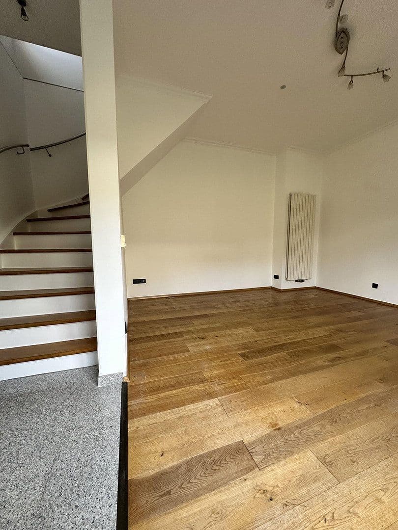 Prenájom domu 100 m², pozemek 600 m², Wetter (Ruhr), Severné Porýnie - Westfálsko Prenájom domu 100 m², pozemek 600 m², Wetter (Ruhr), Severné Porýnie - Westfálsko