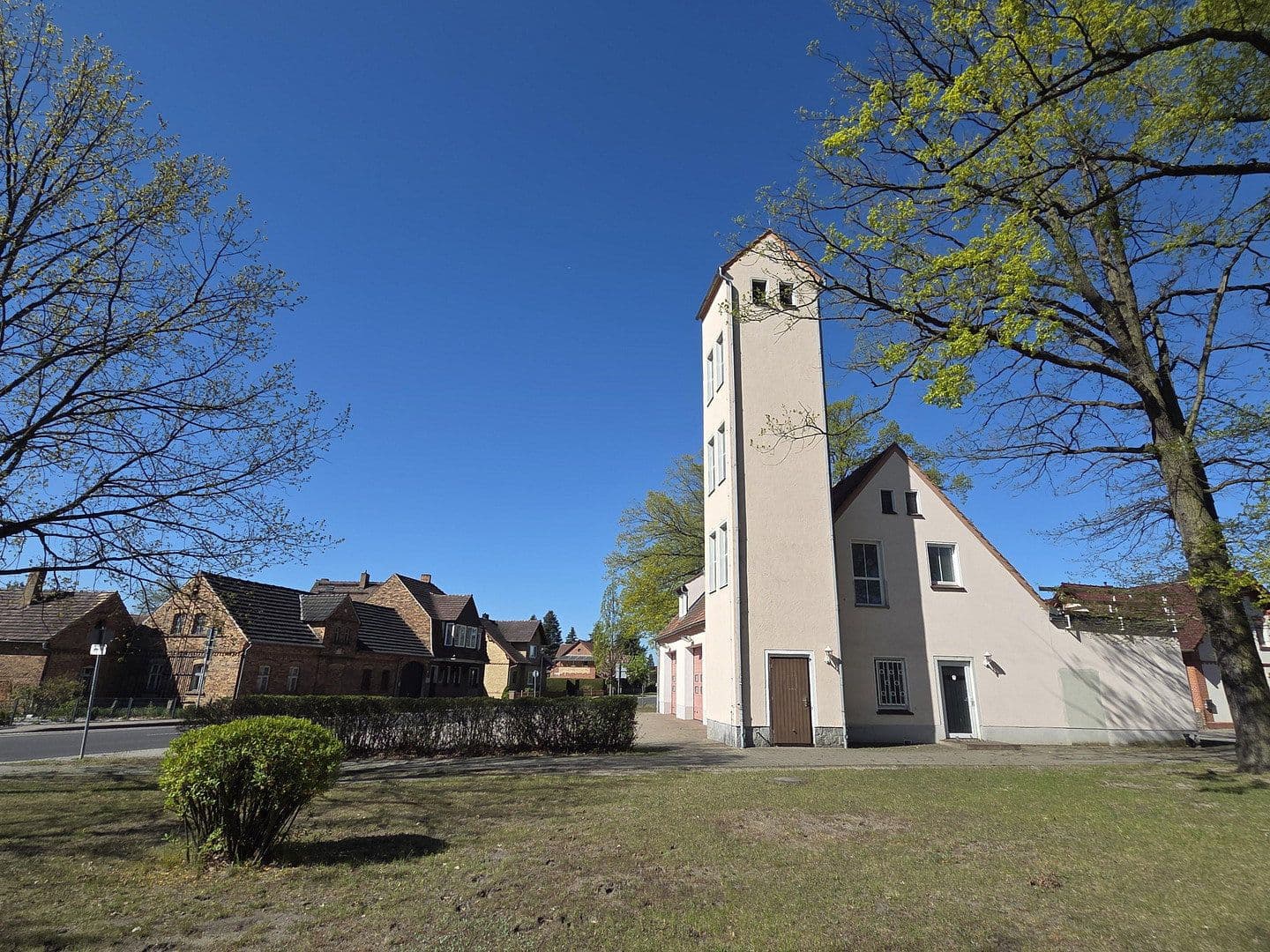 Predaj domu 1.426 m², pozemek 4.406 m², Schleife - Slepo, Sasko Predaj domu 1.426 m², pozemek 4.406 m², Schleife - Slepo, Sasko