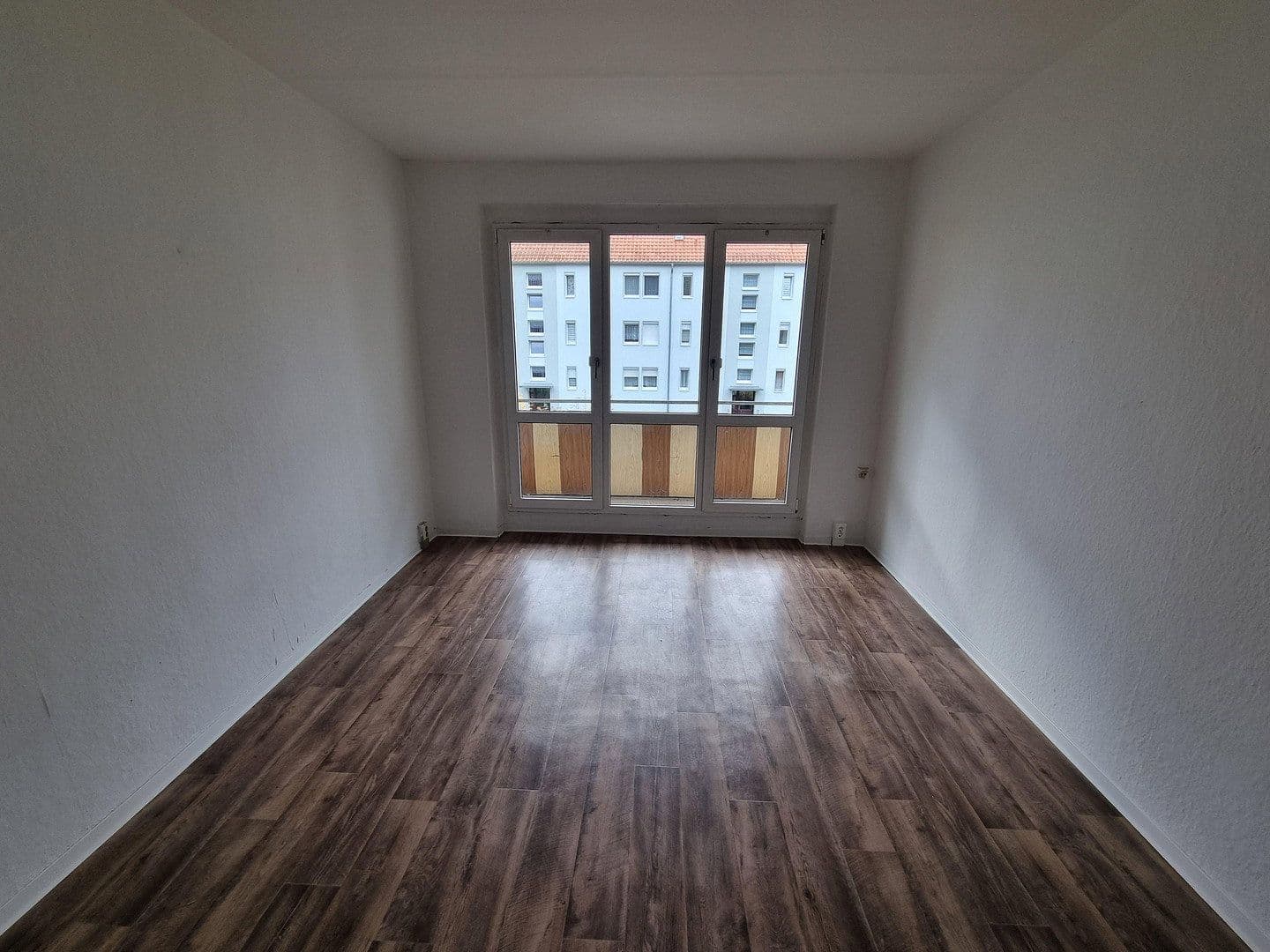 Predaj domu 1.426 m², pozemek 4.406 m², Schleife - Slepo, Sasko Predaj domu 1.426 m², pozemek 4.406 m², Schleife - Slepo, Sasko