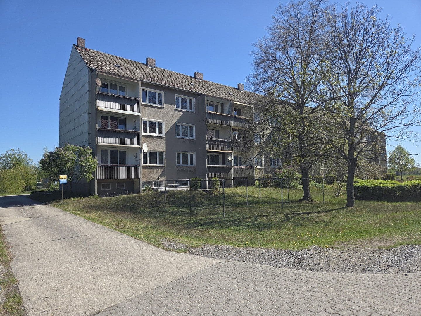 Predaj domu 1.426 m², pozemek 4.406 m², Schleife - Slepo, Sasko Predaj domu 1.426 m², pozemek 4.406 m², Schleife - Slepo, Sasko