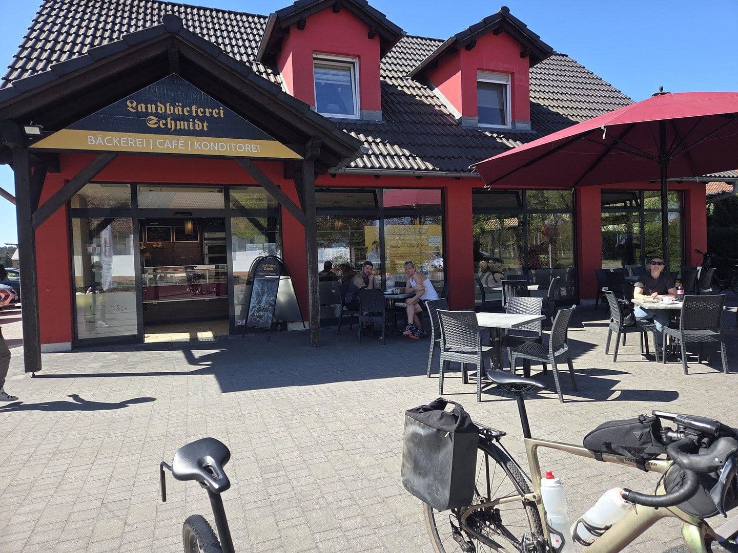 Predaj domu 1.426 m², pozemek 4.406 m², Schleife - Slepo, Sasko Predaj domu 1.426 m², pozemek 4.406 m², Schleife - Slepo, Sasko