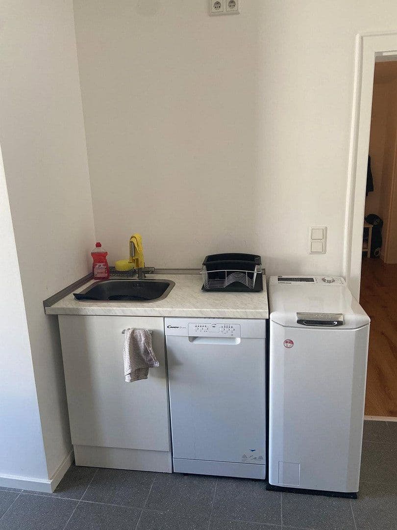 Prenájom bytu 2-izbový 65 m², Derendorfer Straße 14, Düsseldorf, Severné Porýnie - Westfálsko Prenájom bytu 2-izbový 65 m², Derendorfer Straße 14, Düsseldorf, Severné Porýnie - Westfálsko
