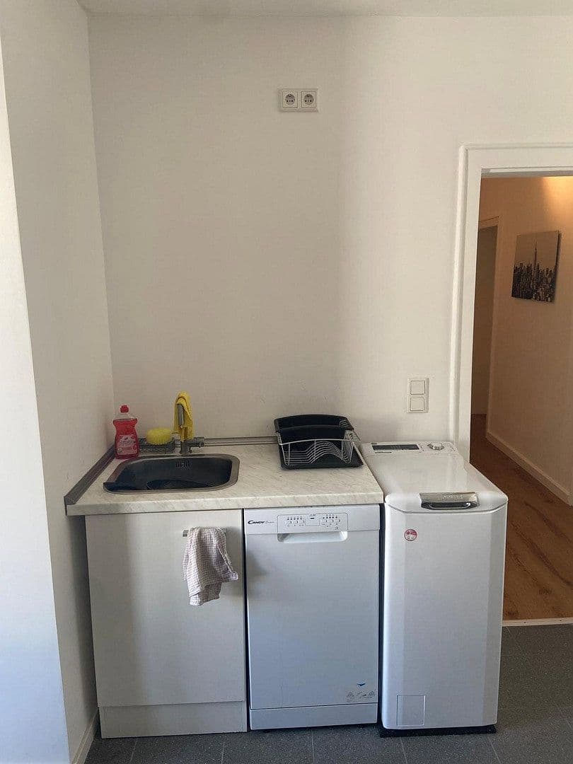 Prenájom bytu 2-izbový 65 m², Derendorfer Straße 14, Düsseldorf, Severné Porýnie - Westfálsko Prenájom bytu 2-izbový 65 m², Derendorfer Straße 14, Düsseldorf, Severné Porýnie - Westfálsko