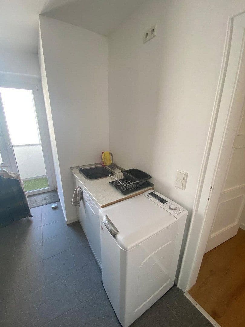Prenájom bytu 2-izbový 65 m², Derendorfer Straße 14, Düsseldorf, Severné Porýnie - Westfálsko Prenájom bytu 2-izbový 65 m², Derendorfer Straße 14, Düsseldorf, Severné Porýnie - Westfálsko