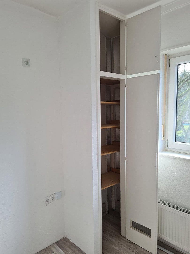 Prenájom bytu 4-izbový 102 m², Uhlenbrockstrasse 13, Gelsenkirchen, Severné Porýnie - Westfálsko Prenájom bytu 4-izbový 102 m², Uhlenbrockstrasse 13, Gelsenkirchen, Severné Porýnie - Westfálsko