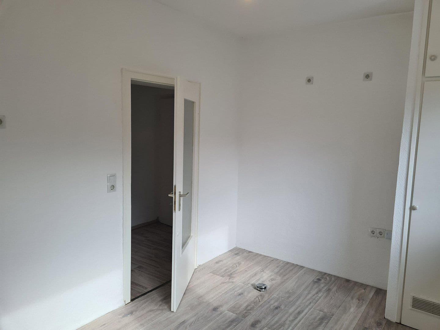 Prenájom bytu 4-izbový 102 m², Uhlenbrockstrasse 13, Gelsenkirchen, Severné Porýnie - Westfálsko Prenájom bytu 4-izbový 102 m², Uhlenbrockstrasse 13, Gelsenkirchen, Severné Porýnie - Westfálsko