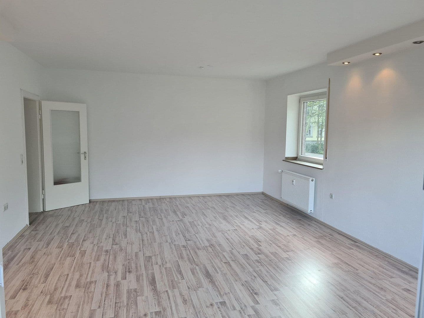 Prenájom bytu 4-izbový 102 m², Uhlenbrockstrasse 13, Gelsenkirchen, Severné Porýnie - Westfálsko Prenájom bytu 4-izbový 102 m², Uhlenbrockstrasse 13, Gelsenkirchen, Severné Porýnie - Westfálsko