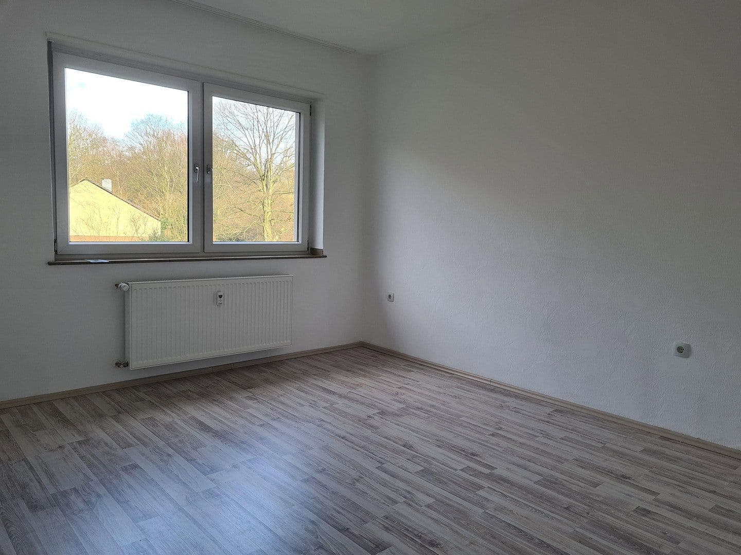 Prenájom bytu 4-izbový 102 m², Uhlenbrockstrasse 13, Gelsenkirchen, Severné Porýnie - Westfálsko Prenájom bytu 4-izbový 102 m², Uhlenbrockstrasse 13, Gelsenkirchen, Severné Porýnie - Westfálsko