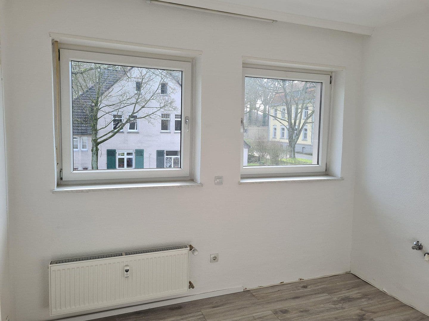 Prenájom bytu 4-izbový 102 m², Uhlenbrockstrasse 13, Gelsenkirchen, Severné Porýnie - Westfálsko Prenájom bytu 4-izbový 102 m², Uhlenbrockstrasse 13, Gelsenkirchen, Severné Porýnie - Westfálsko
