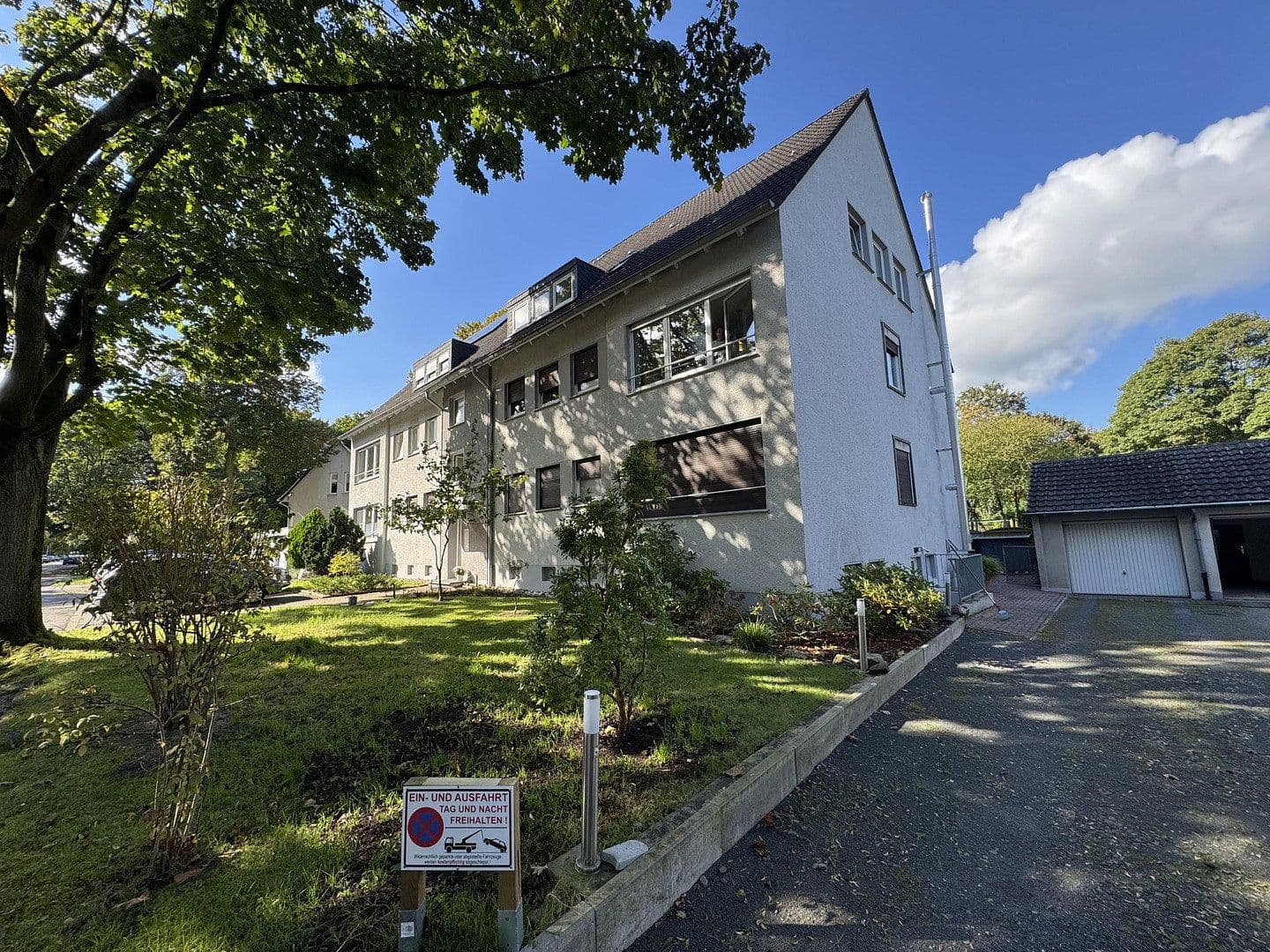 Prenájom bytu 4-izbový 102 m², Uhlenbrockstrasse 13, Gelsenkirchen, Severné Porýnie - Westfálsko Prenájom bytu 4-izbový 102 m², Uhlenbrockstrasse 13, Gelsenkirchen, Severné Porýnie - Westfálsko