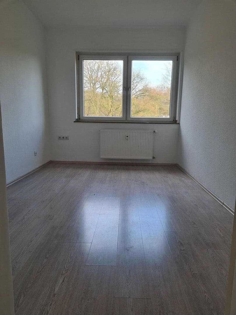 Prenájom bytu 4-izbový 102 m², Uhlenbrockstrasse 13, Gelsenkirchen, Severné Porýnie - Westfálsko Prenájom bytu 4-izbový 102 m², Uhlenbrockstrasse 13, Gelsenkirchen, Severné Porýnie - Westfálsko