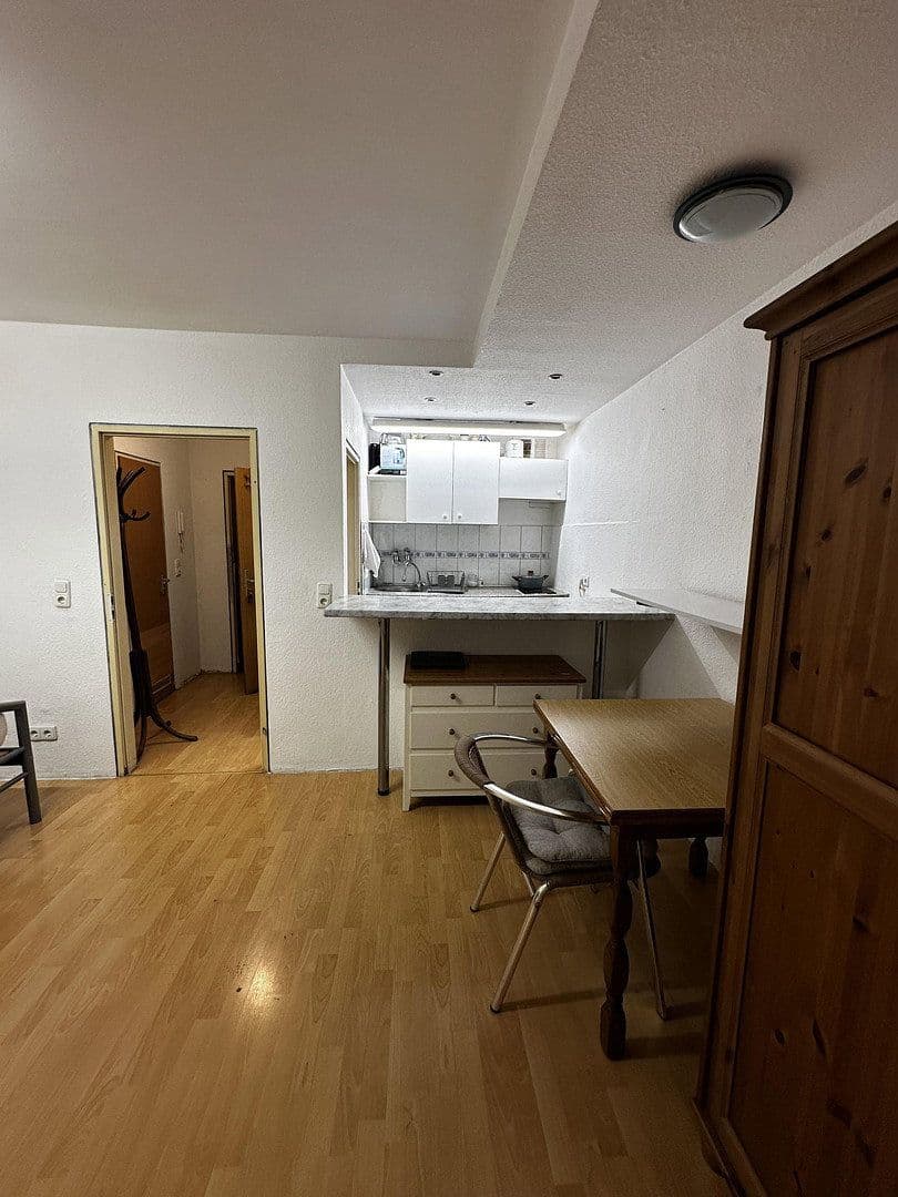 Predaj bytu 1-izbový 26 m², Oeserstr. 99-101, Frankfurt-Nied, Hesensko Predaj bytu 1-izbový 26 m², Oeserstr. 99-101, Frankfurt-Nied, Hesensko