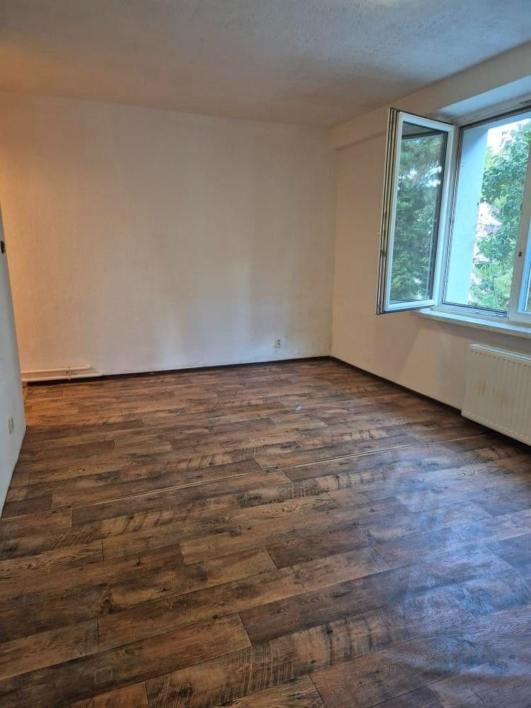 Prenájom bytu 1-izbový 34 m², Květinová, Orlová, Moravskoslezský kraj Prenájom bytu 1-izbový 34 m², Květinová, Orlová, Moravskoslezský kraj