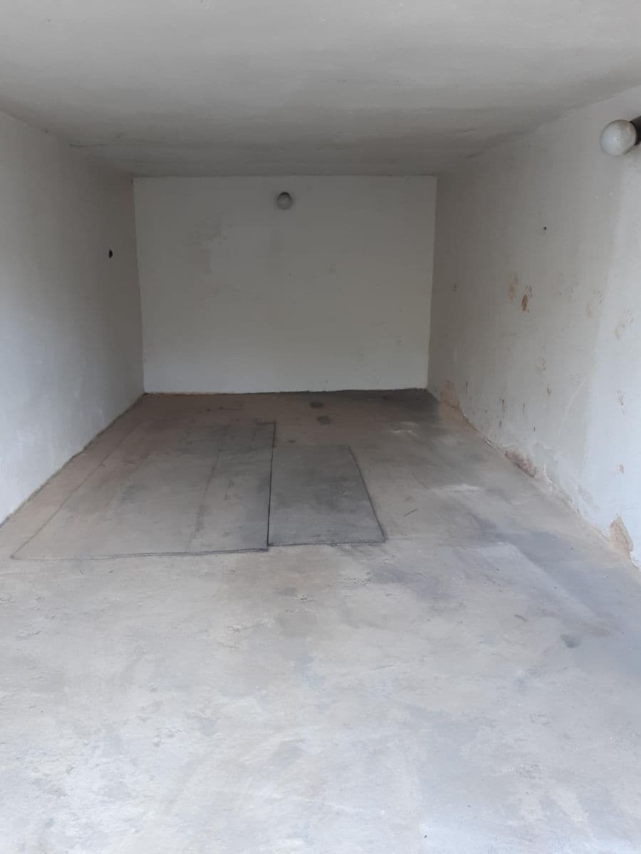Predaj garáže 21 m², Třinec, Moravskoslezský kraj Predaj garáže 21 m², Třinec, Moravskoslezský kraj