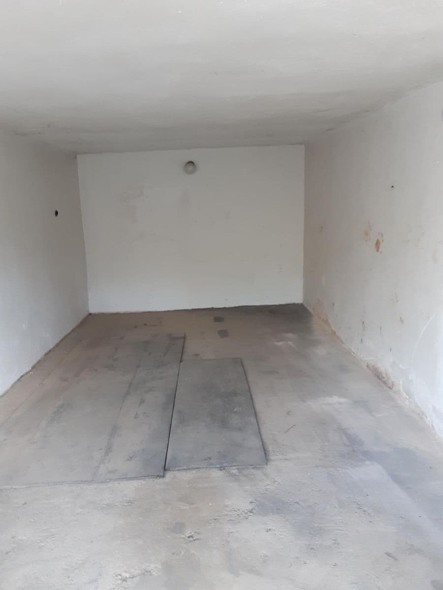 Predaj garáže 21 m², Třinec, Moravskoslezský kraj Predaj garáže 21 m², Třinec, Moravskoslezský kraj