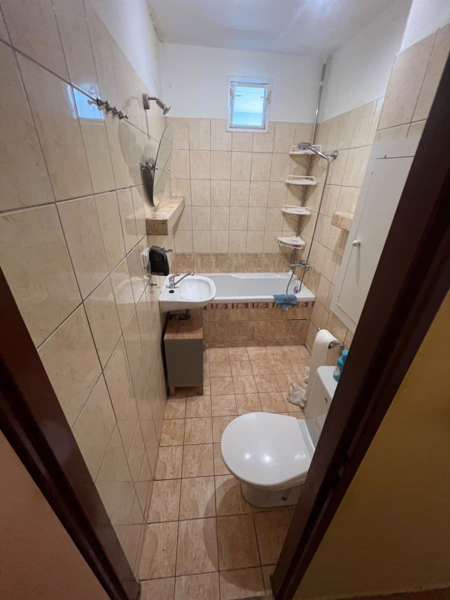 Predaj bytu 3-izbový 58 m², Nedvědova, Olomouc, Olomoucký kraj Predaj bytu 3-izbový 58 m², Nedvědova, Olomouc, Olomoucký kraj